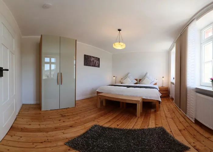 Altes Loerscher Winzerhaus * מרינג